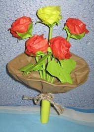 origami-rose-bouquet-Iran.jpg